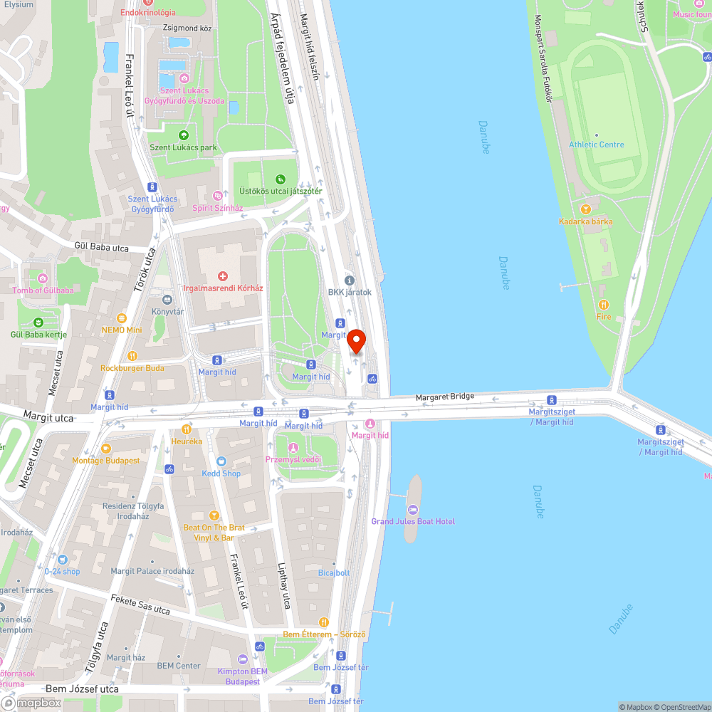 Bemélyedő, széttört úttest a Margit hídnál bejelentés helye