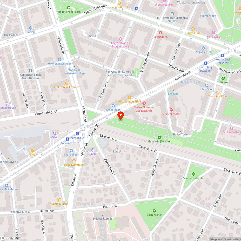 Viharban kidőlt fa: járdára bejelentés helye