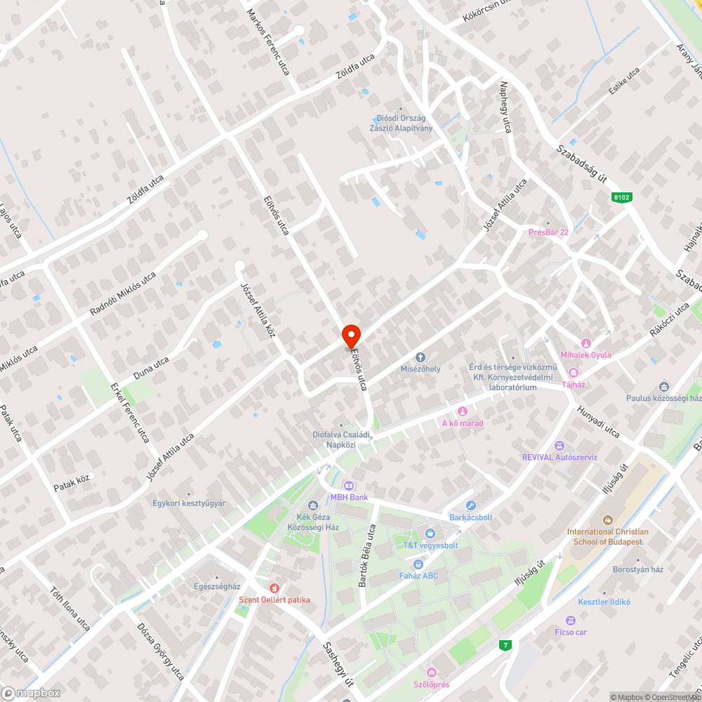 Keskeny útszakaszra belógó bokor bejelentés helye