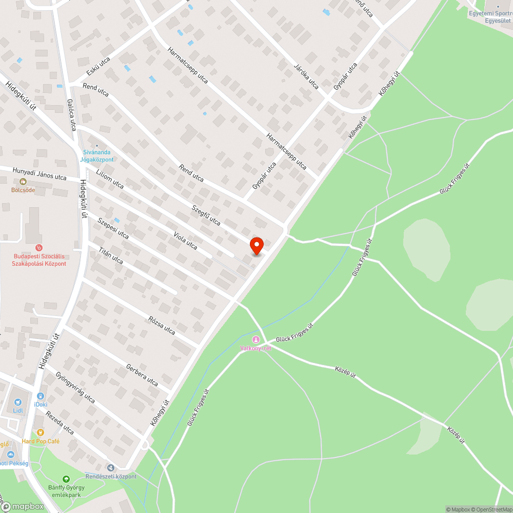 Kiálló oszlopcsonk a védett kerékpárút közepén bejelentés helye