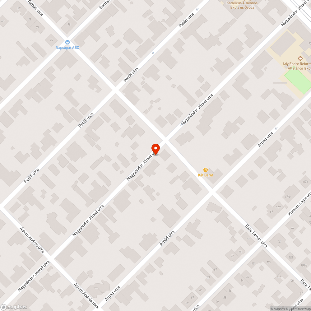 Gyökerek által felpúposodott járda bejelentés helye