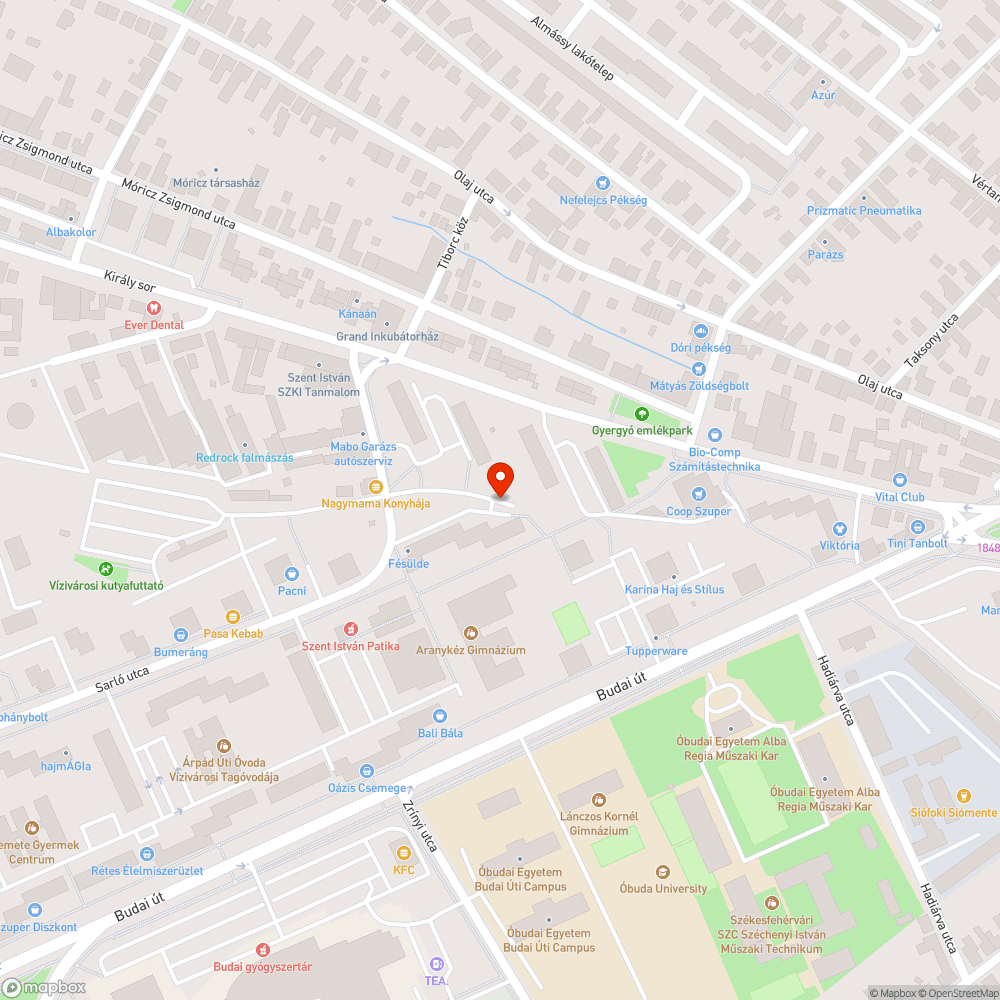 Rendszám nélküli autó egy parkolóhelyen bejelentés helye