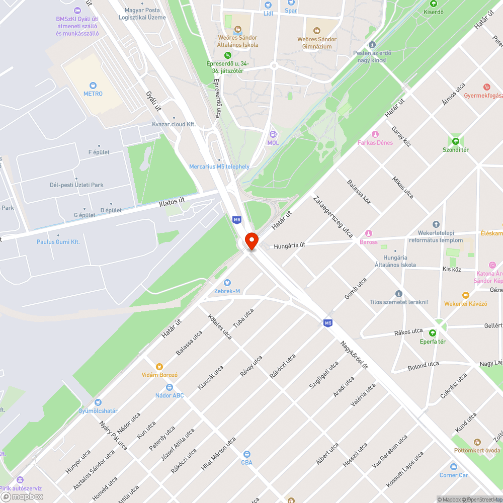 Csatornafedél körüli hiányzó aszfalt bejelentés helye