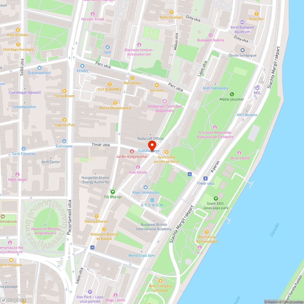 Fakó, kopott közlekedési táblák bejelentés helye