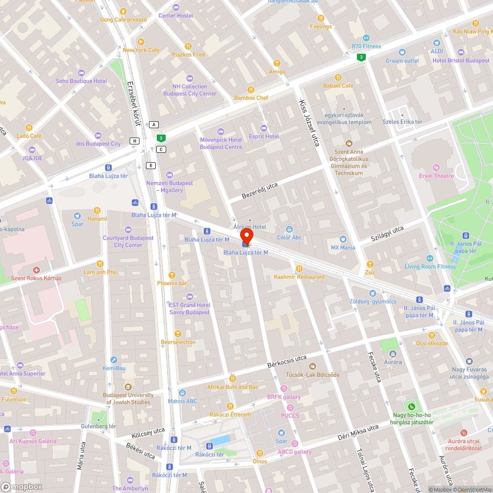 Egy balesetveszélyes aknafedél bejelentés helye