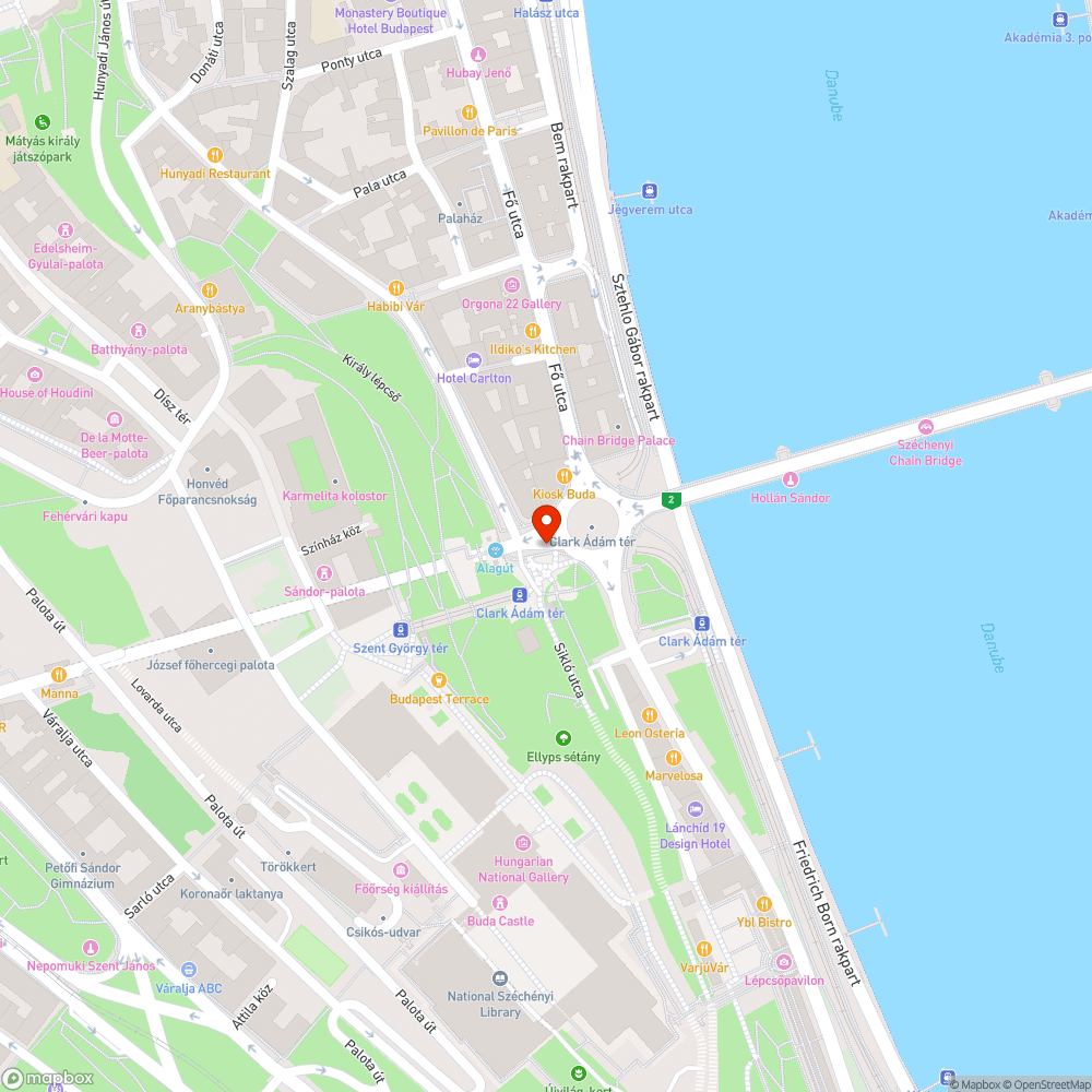 Bokatörő macskakőves tér bejelentés helye