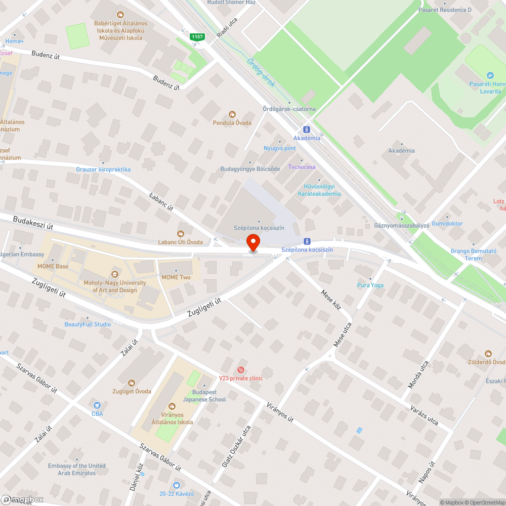 Összematricázott tábla bejelentés helye