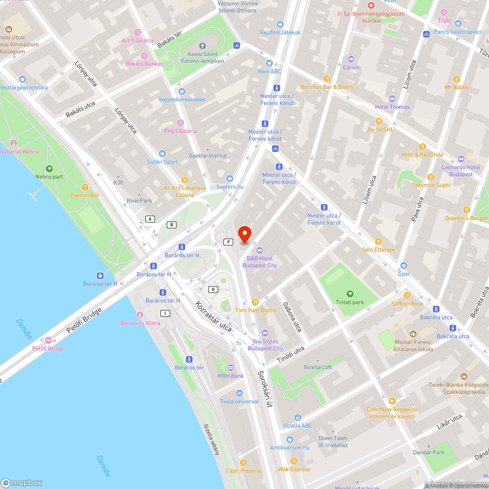 Kamerás oszlop a járda közepén bejelentés helye