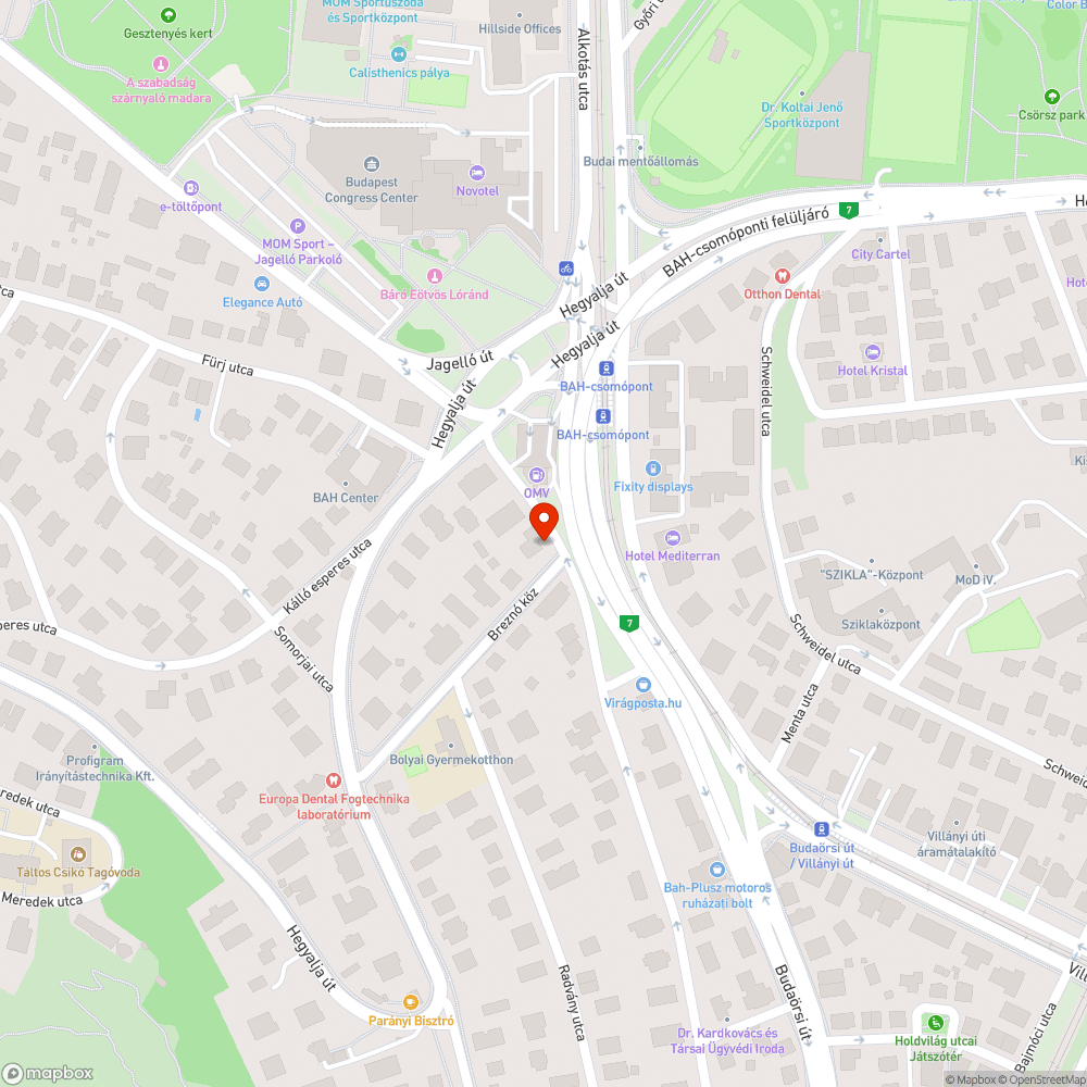 Lejárt műszaki autó parkol a zöld sávon bejelentés helye