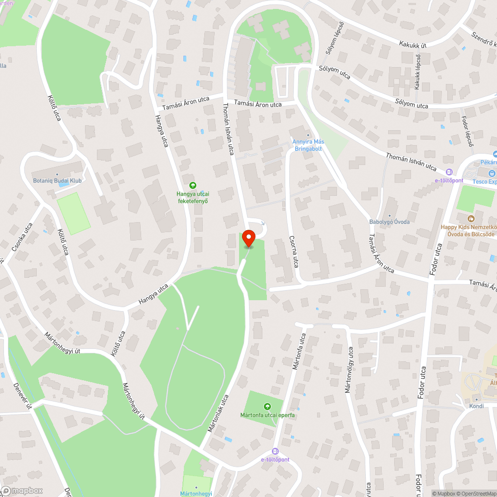 Kiegett az izzó tök sötét a lépcső bejelentés helye