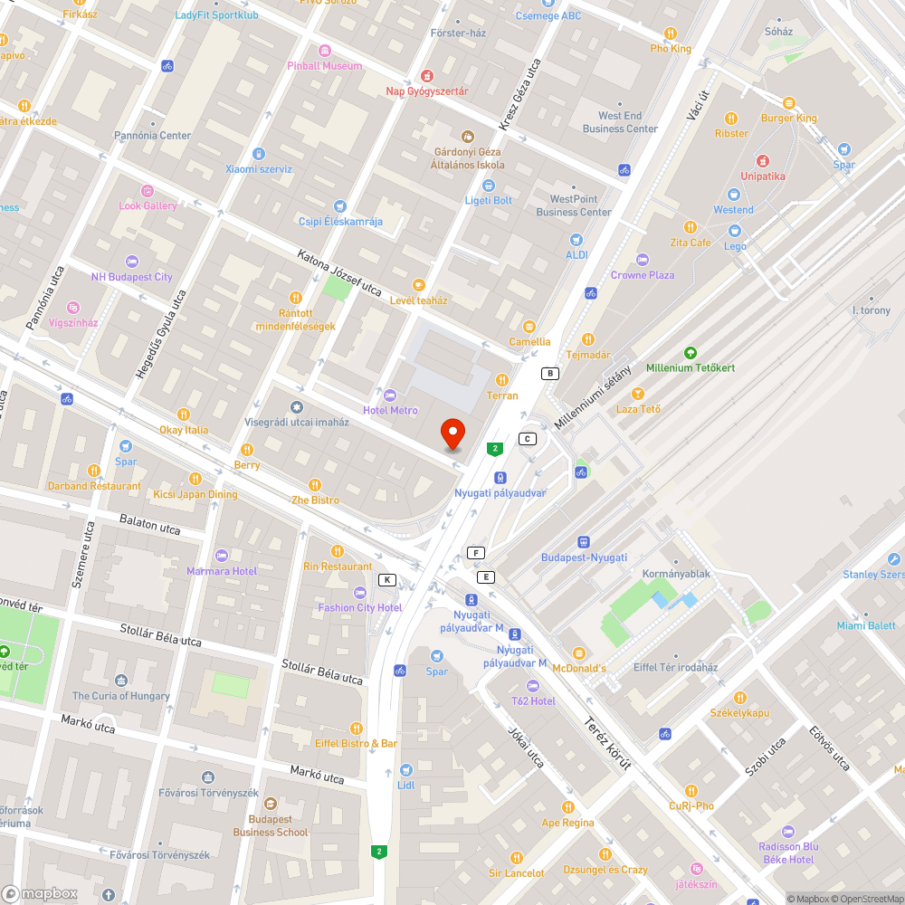 Betondarabok a járdán bejelentés helye