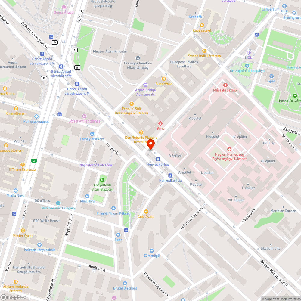 Villamosmegálló környezete elhanyagolt, gazos bejelentés helye