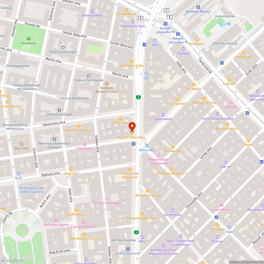 Kerékpárúton sérült, hiányos fedlap bejelentés helye