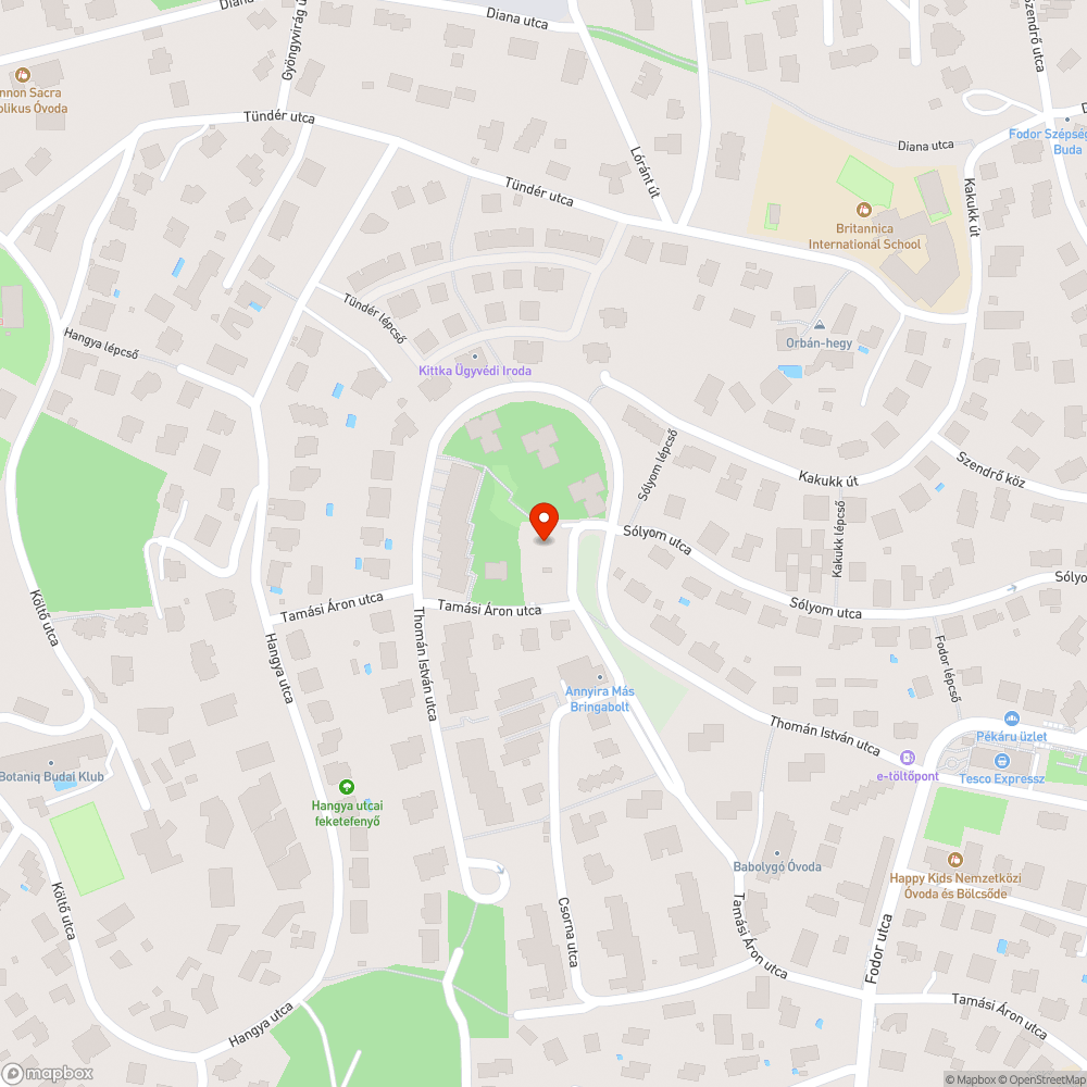 Fizető parkoló KRESZ tábla hiánya bejelentés helye