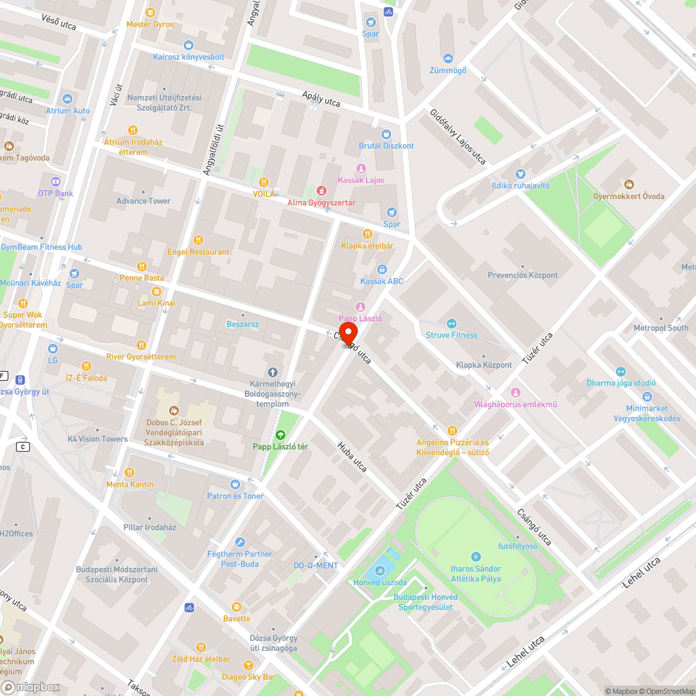 Átázott őszi falevelek a zebrán-Kassák L. bejelentés helye