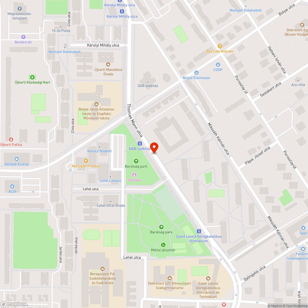 Napfelkelte előtt kikapcsolt közvilágítás az éjszakai sötétben bejelentés helye