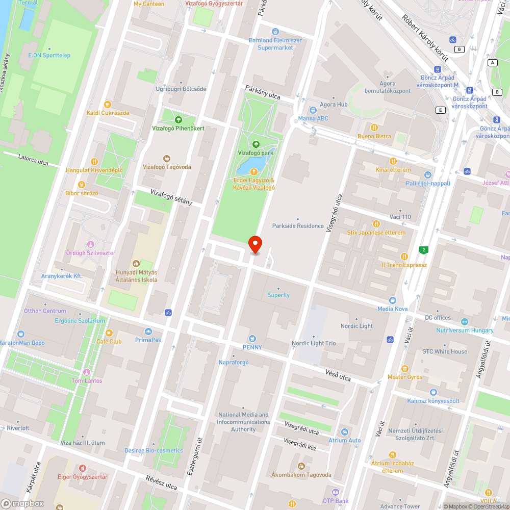 Kátyú az Esztergomi út 46. előtti parkolóban. bejelentés helye