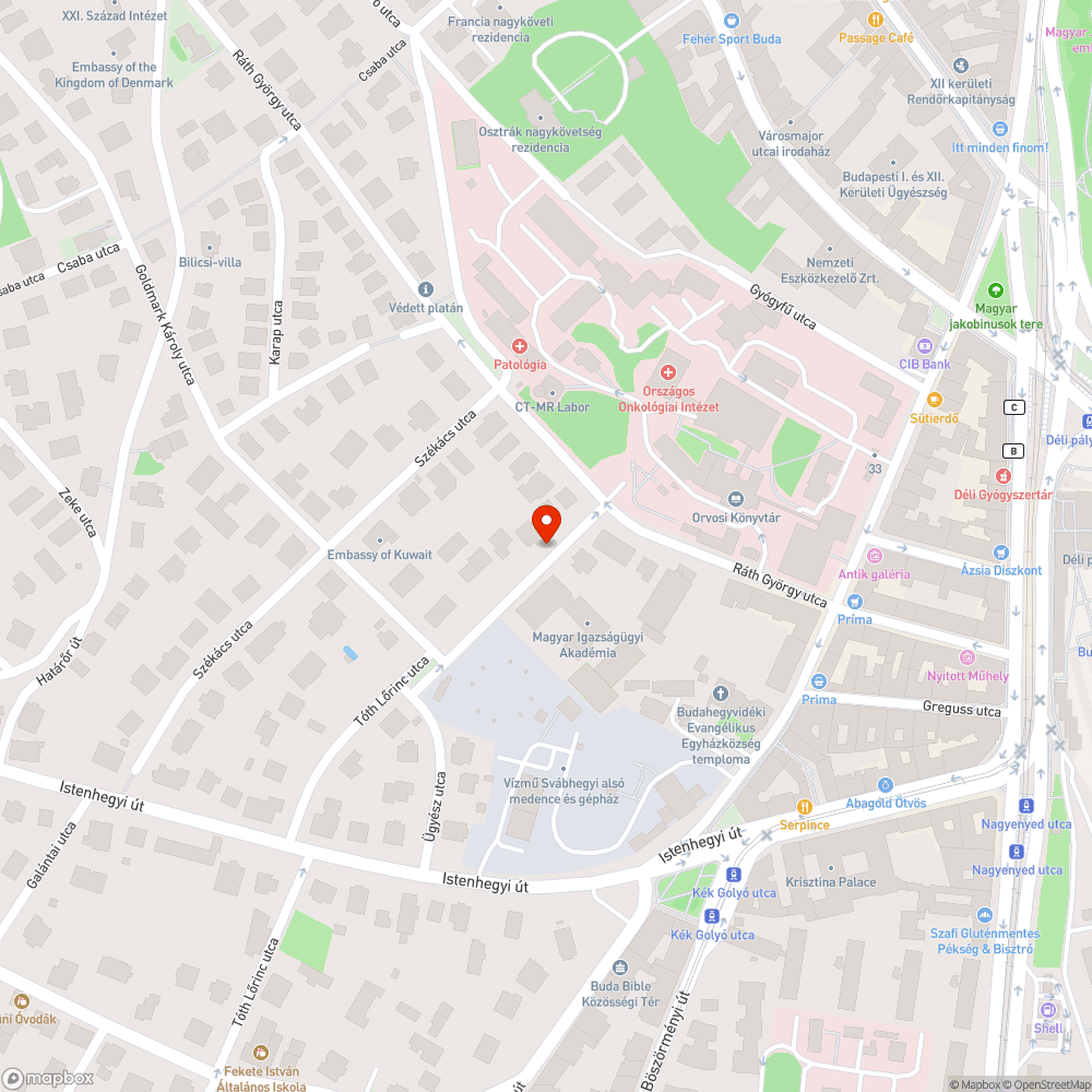 Tóth Lőric utca 7. előtt évek óta járhatatlan a járda bejelentés helye