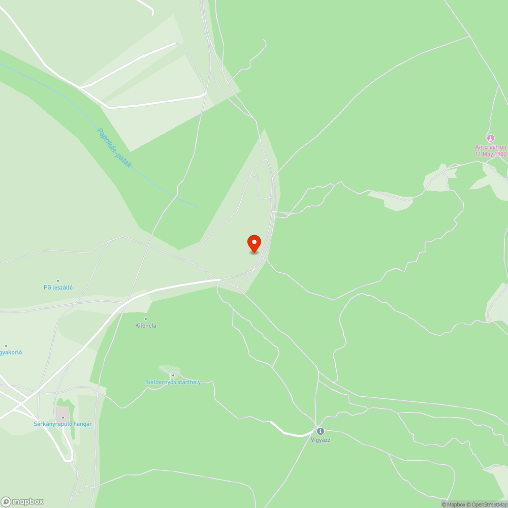 Elavult eligazítási rendzser a Hármashatárhegyen, és autók behajtása miatti tönkretétel bejelentés helye