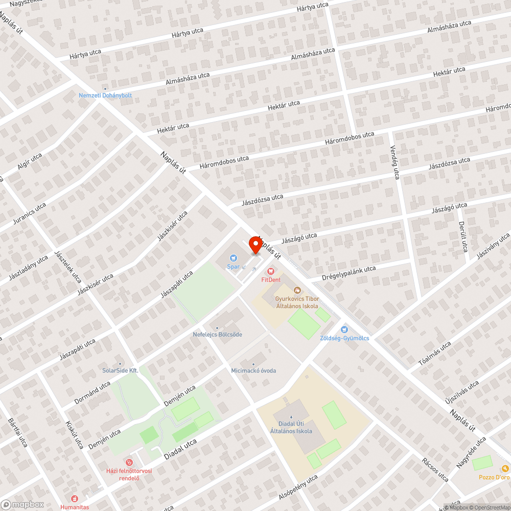 Megrongált utcanévtábla a Naplás úton bejelentés helye