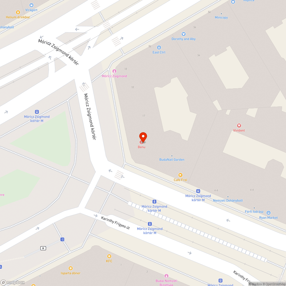 Parkoló autók két sávot is elfoglalnak bejelentés helye