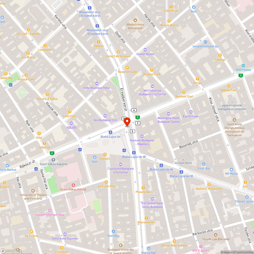 Építkezési tartozékok, törmelékek, kátyú a Blaha Lujza téren bejelentés helye