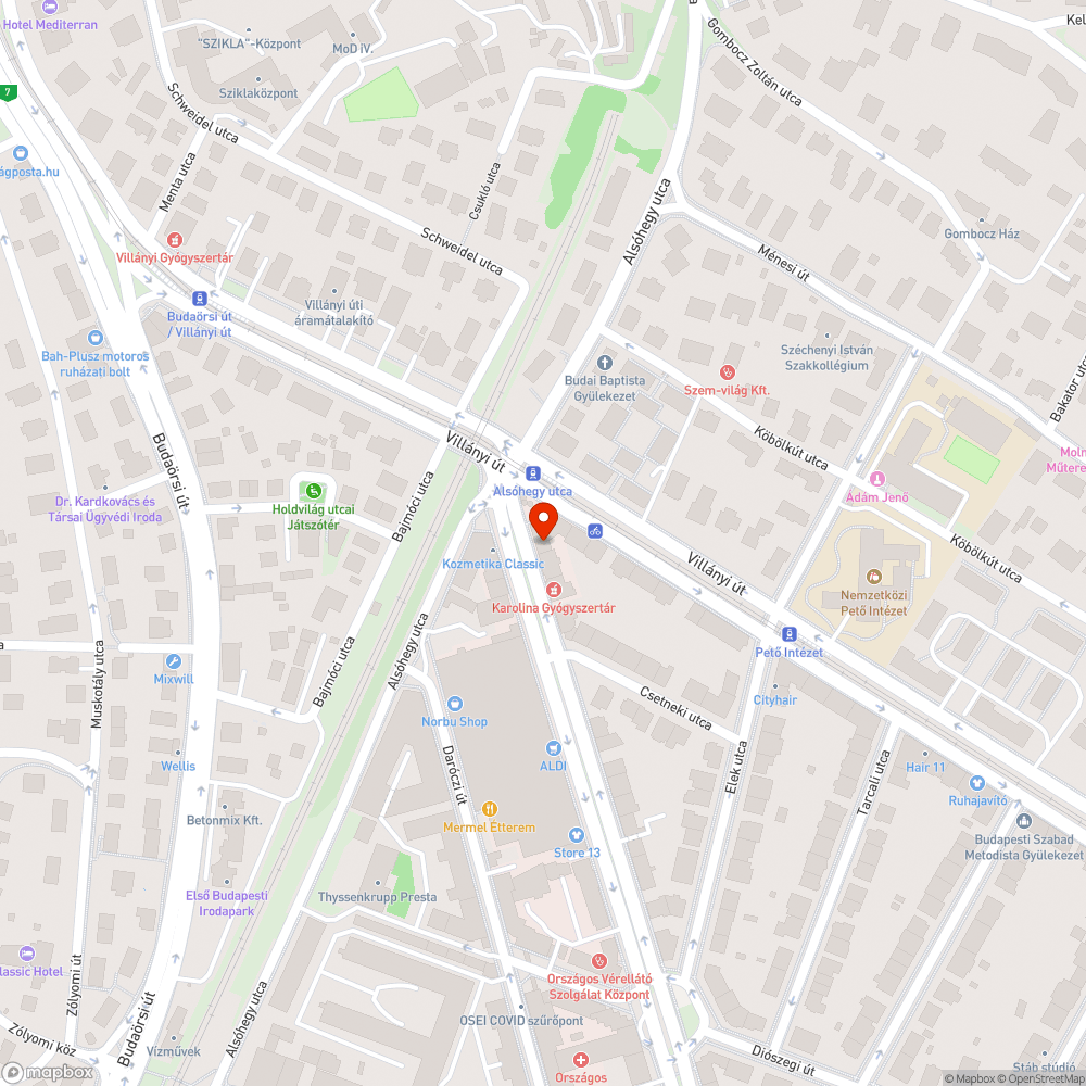 Illegális parkolás, fahiány a Karolinán bejelentés helye