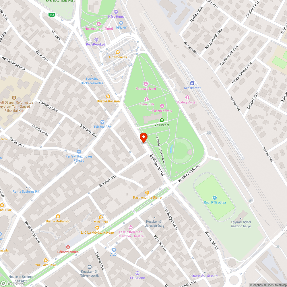 Megsüllyedt, nagy méretű csatorna fedlap a Bethlen körúton bejelentés helye