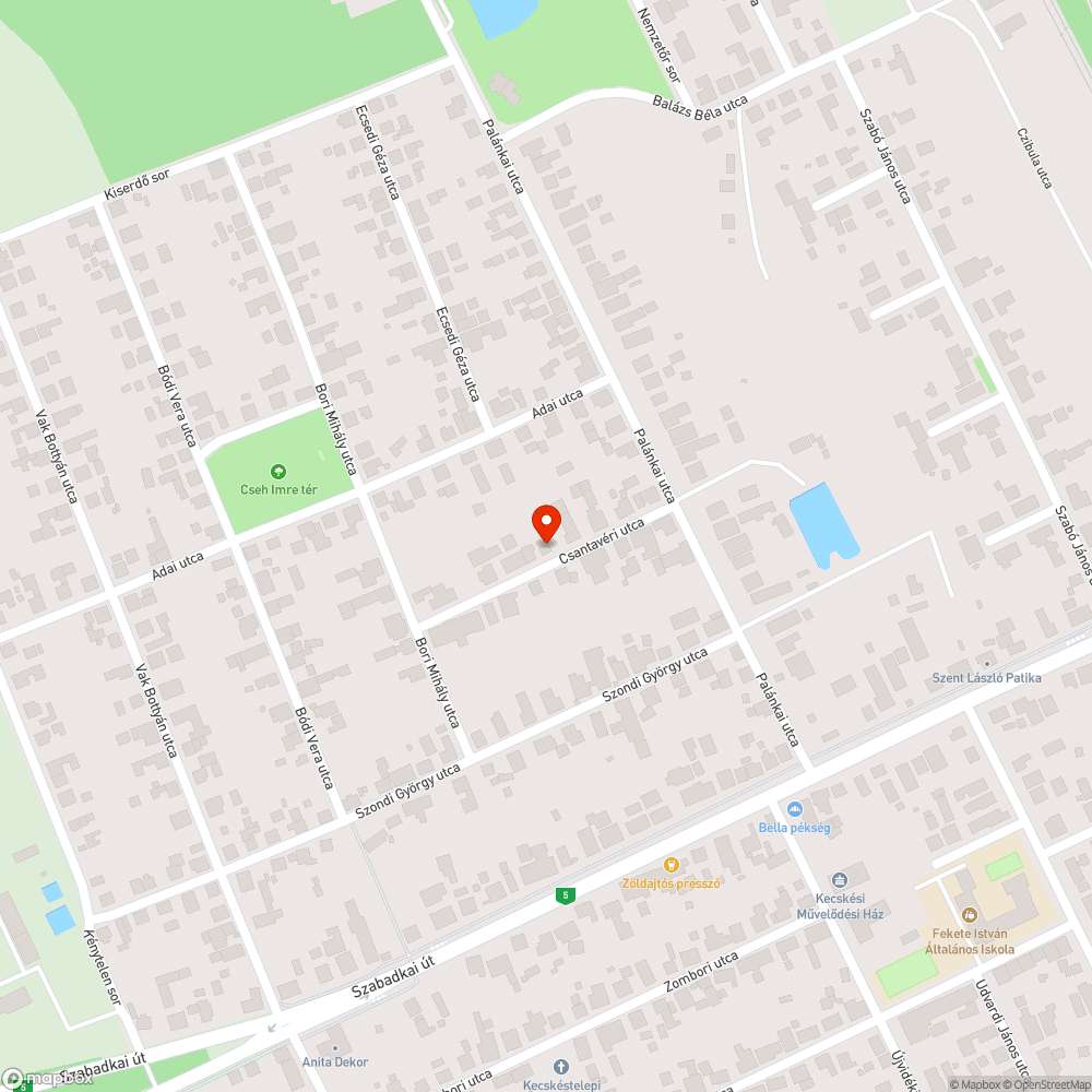 Az aszfalt széle töredezett bejelentés helye