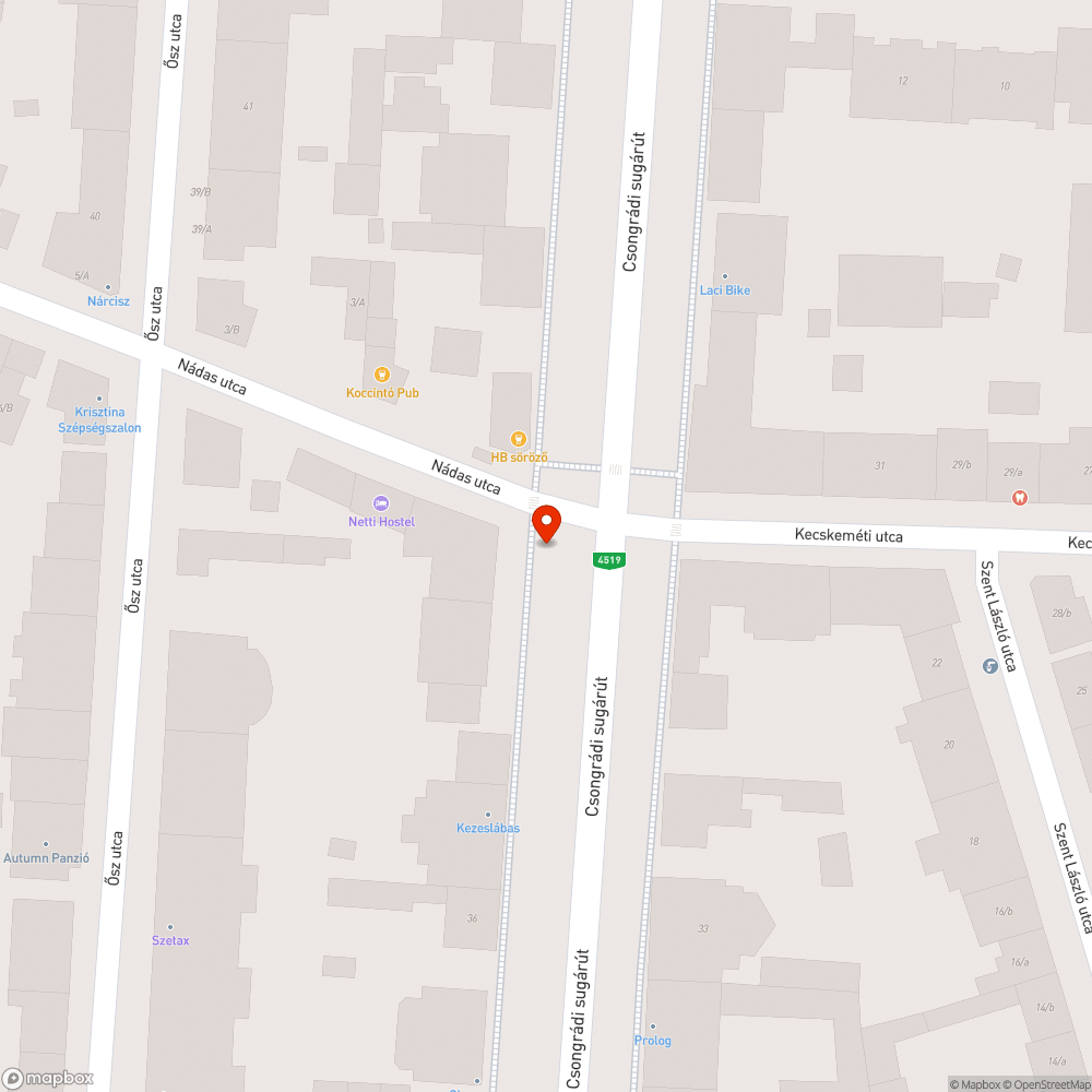 Csatornafedél melletti lyuk bejelentés helye