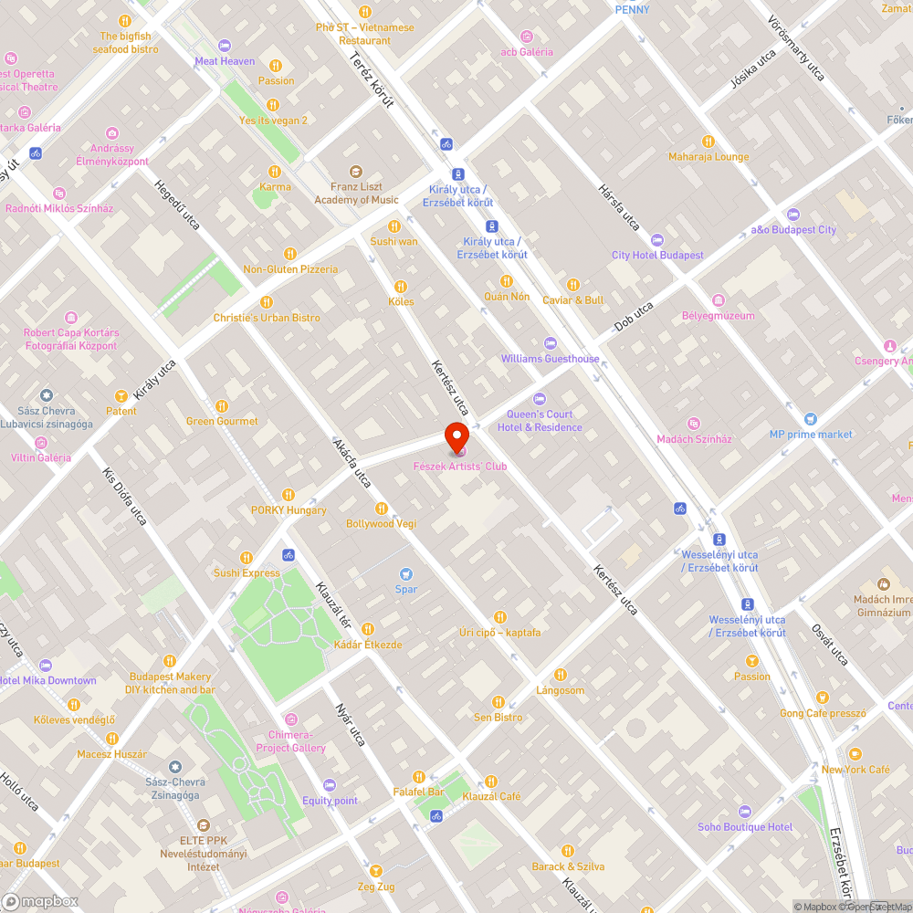 Kisebb darab aszfalt hiányzik a fém fedlap tetejéből bejelentés helye