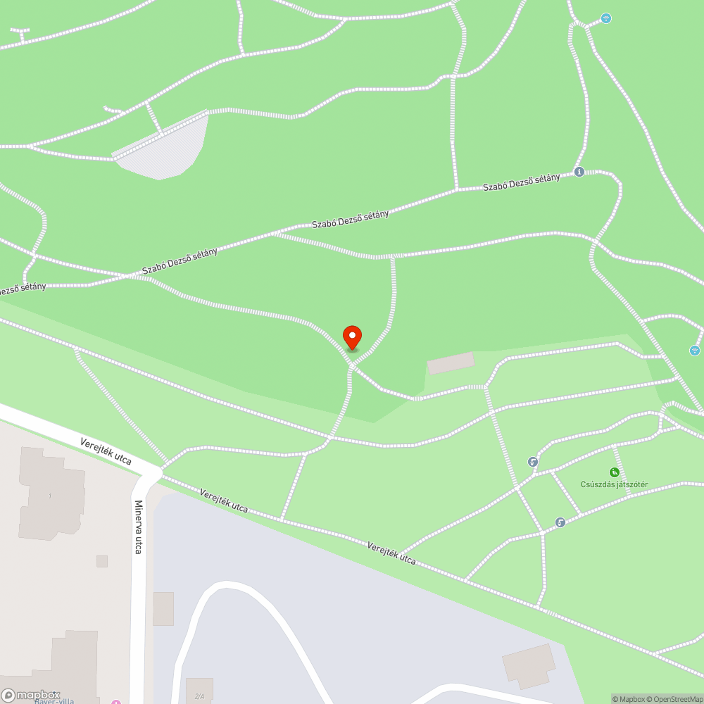 Tört lépcső és járda. Kérem, javítsák meg. bejelentés helye