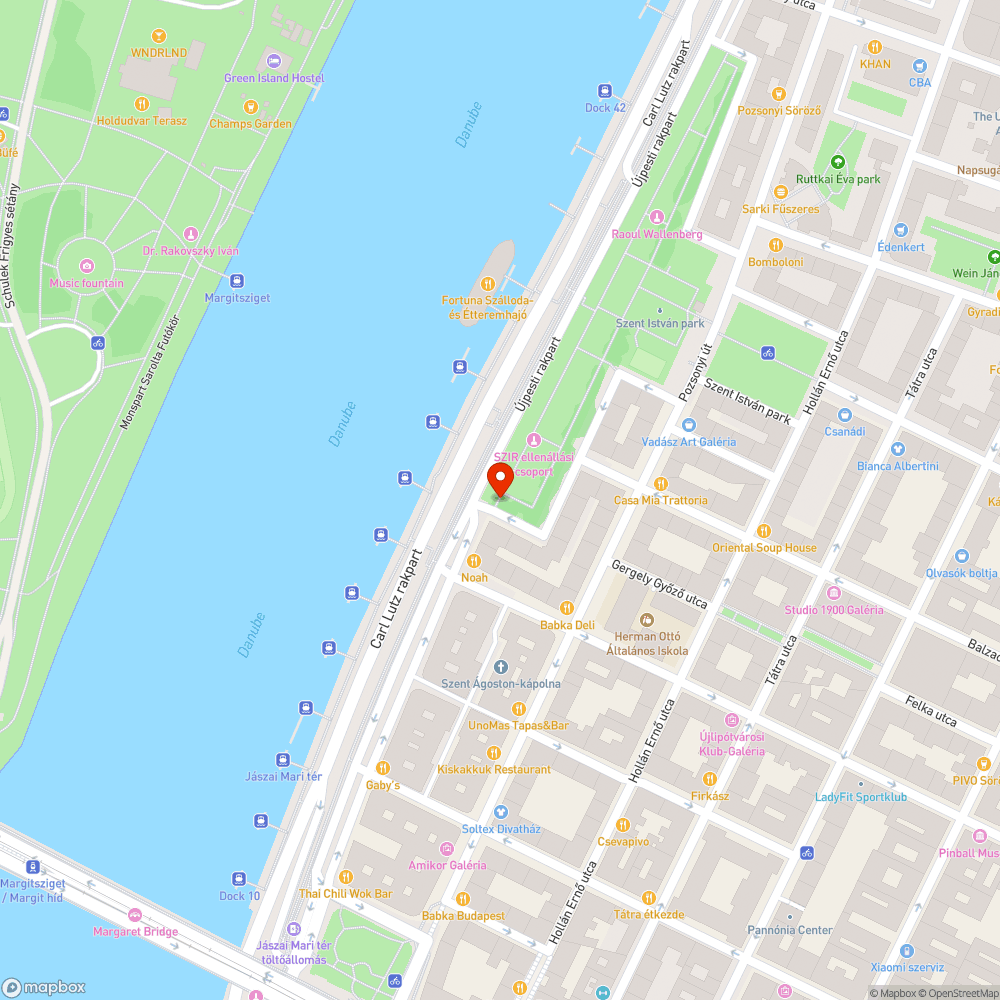 Rendszám nélküli autó a lakossági parkolóban bejelentés helye