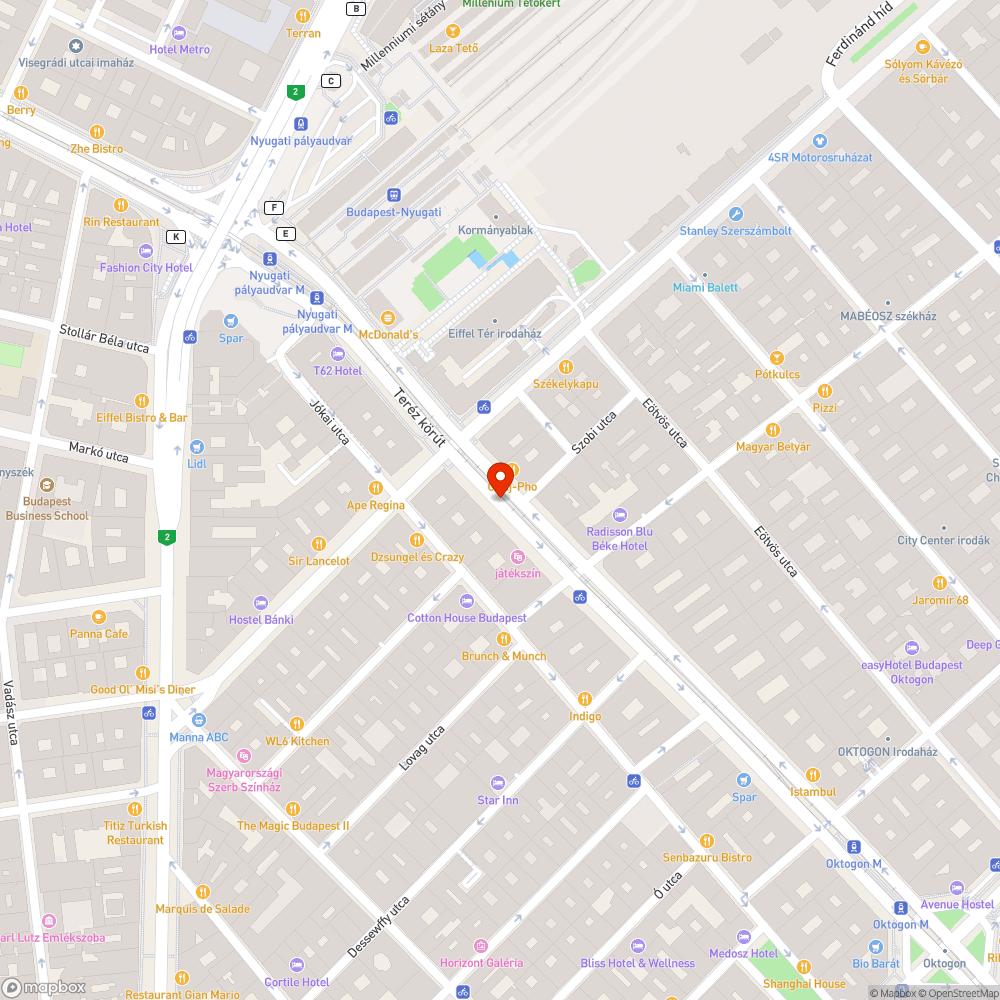 Csatornafedél körül hiányzó aszfalt bejelentés helye