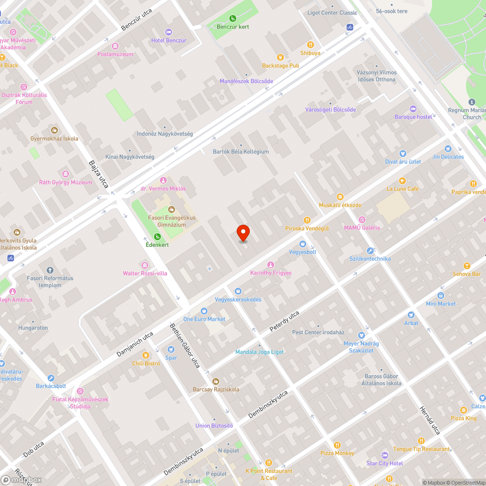 Lekopott a buszmegállóban felfestett sárga jelölés bejelentés helye