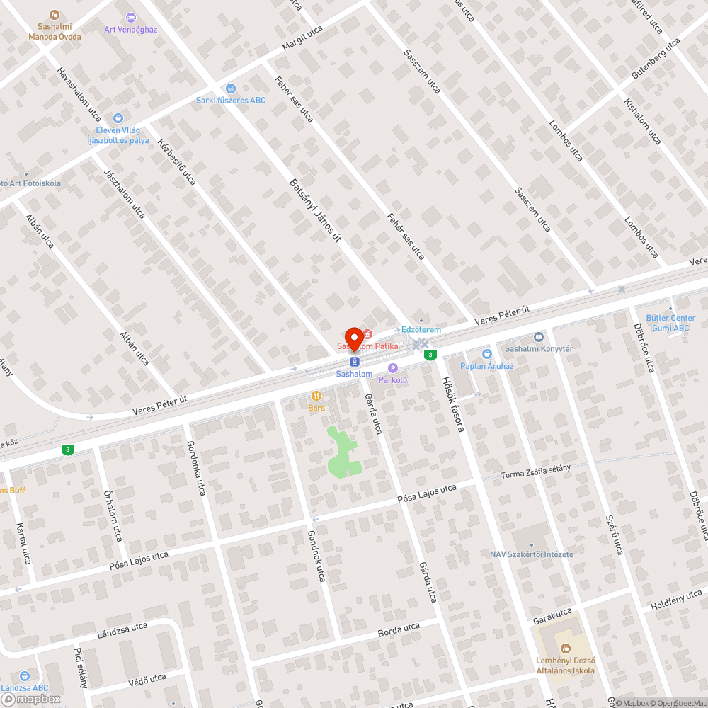 Elavult, összefirkált tájékoztató tábla bejelentés helye