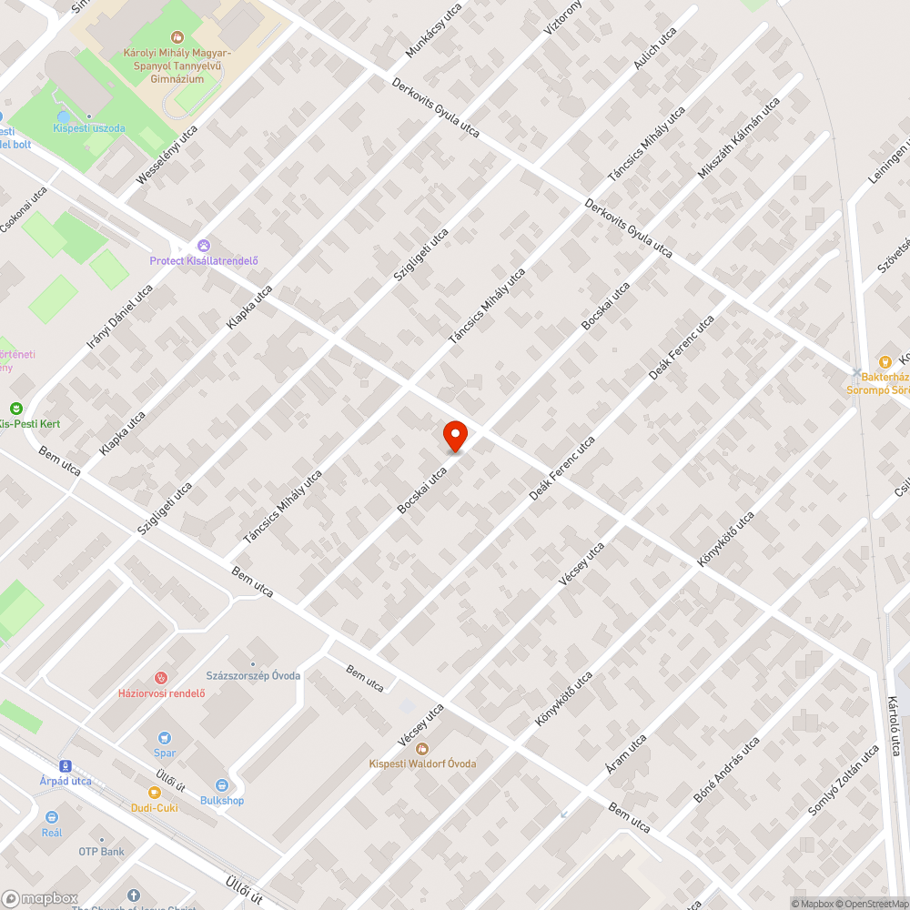 Furcsa képződmény foglalja a járdát bejelentés helye