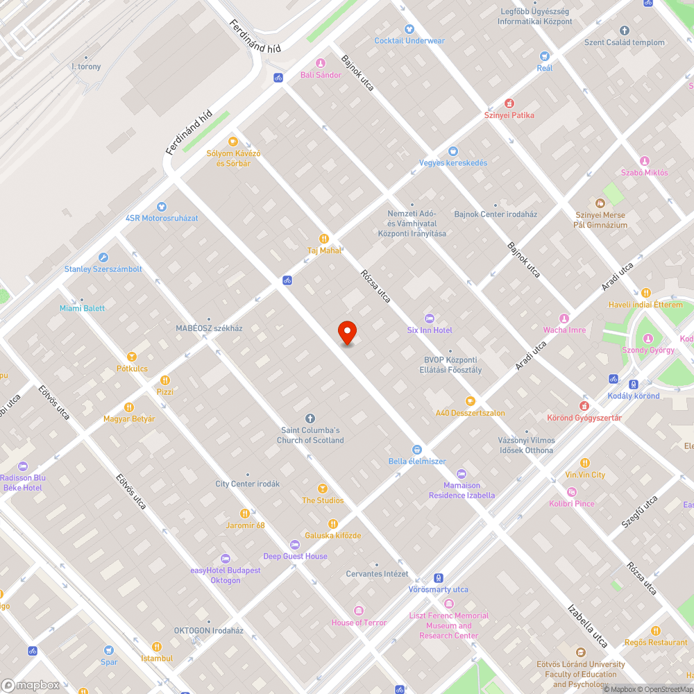 Nagy lyuk a fedlap szélén bejelentés helye