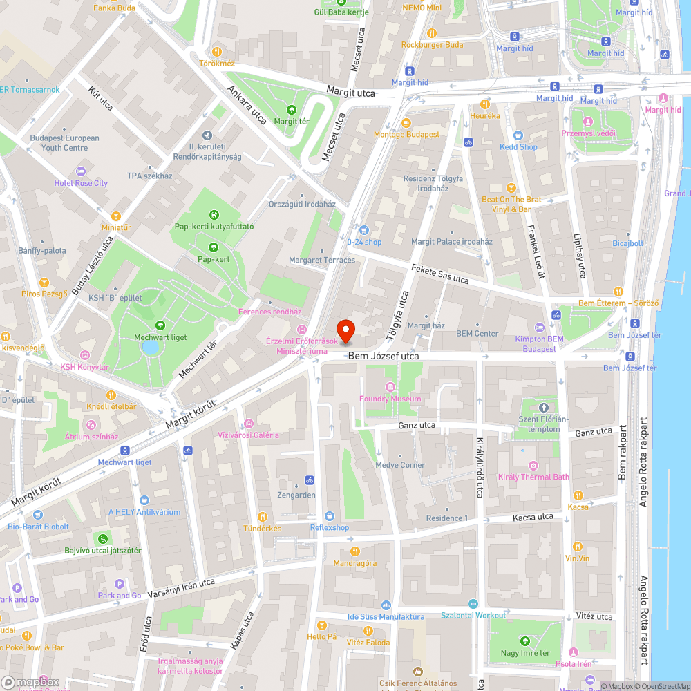 Sérült, kiálló fedlap bejelentés helye