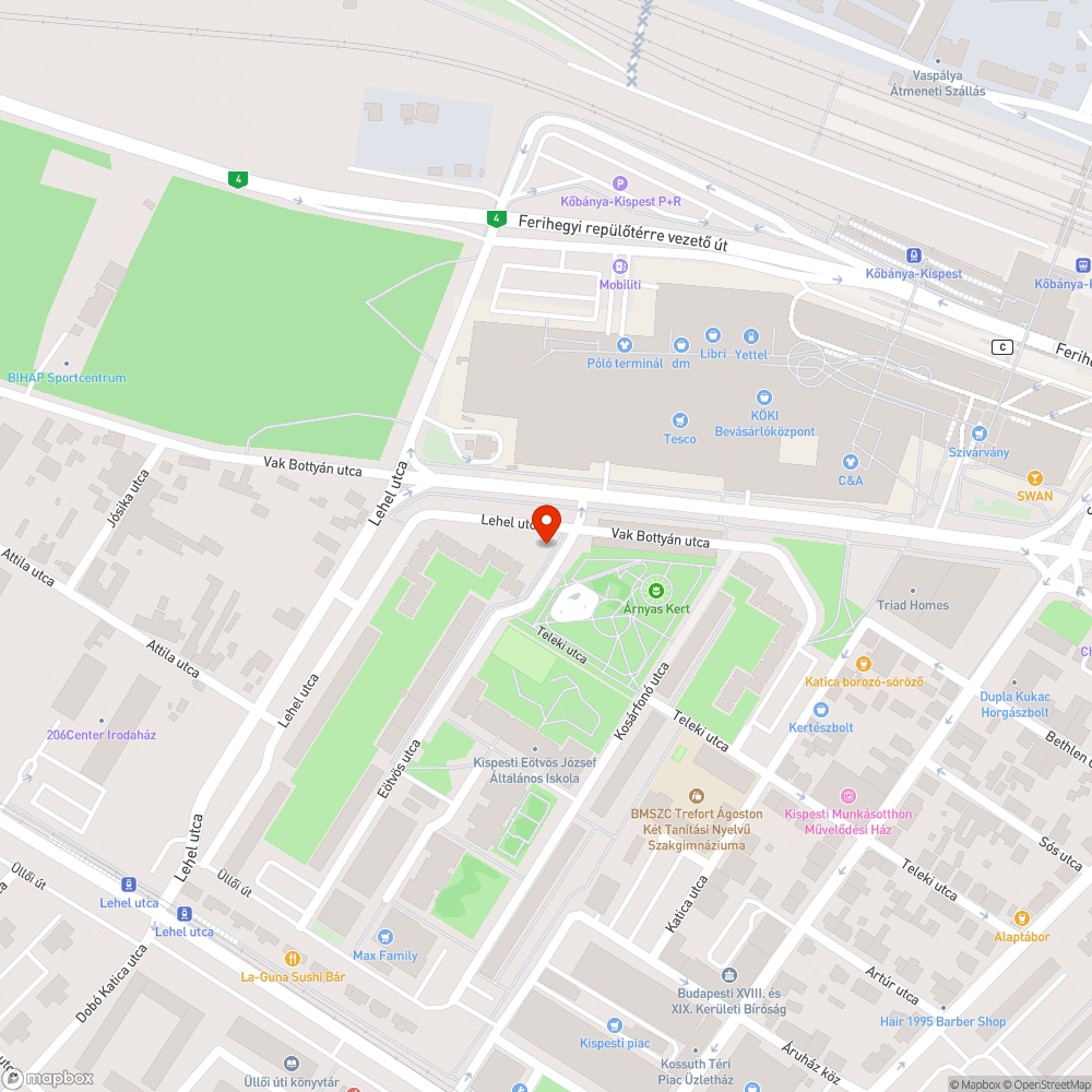 További kátyúk a lakótelepi parkolóban bejelentés helye