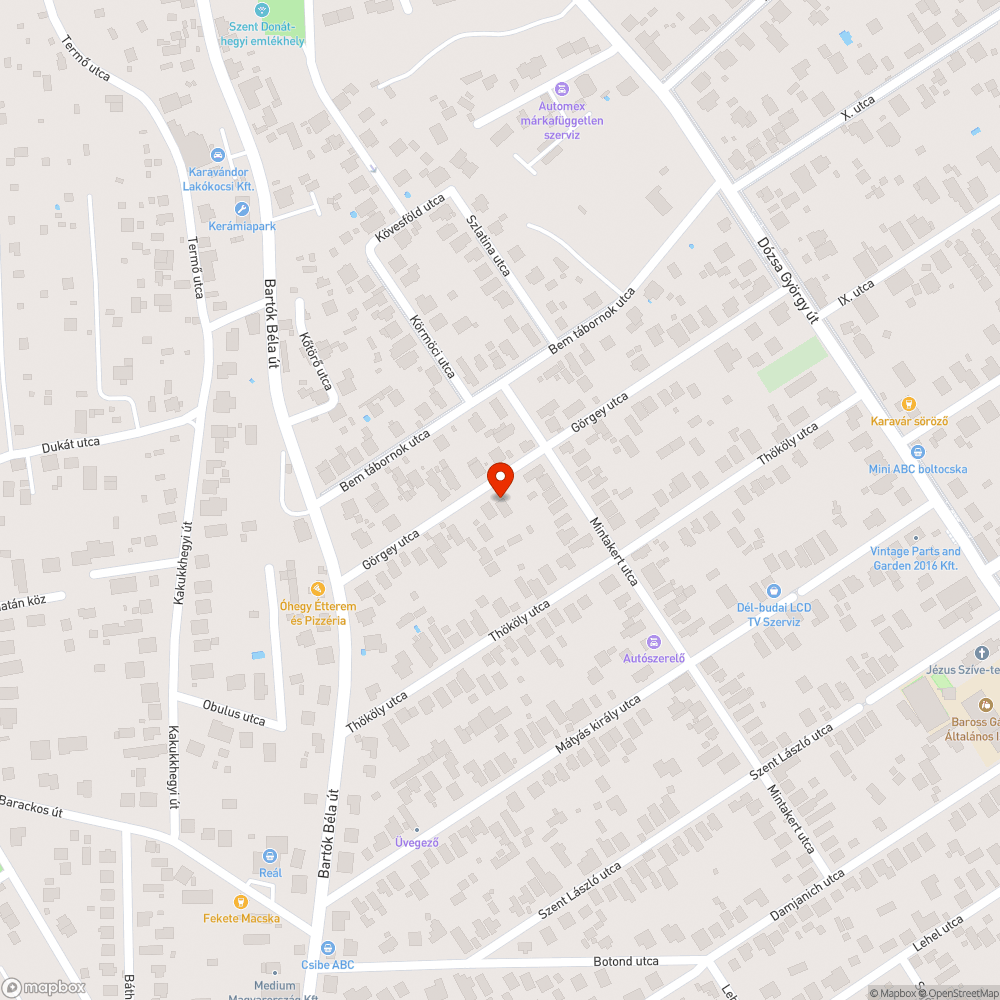 Mély lyuk a járdán bejelentés helye