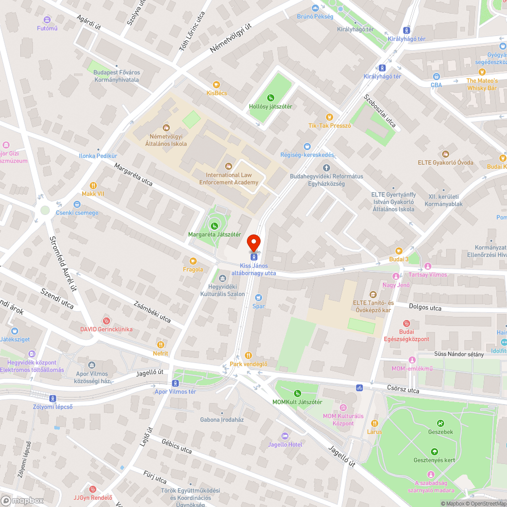 Villamos/busz állandó előzése bejelentés helye