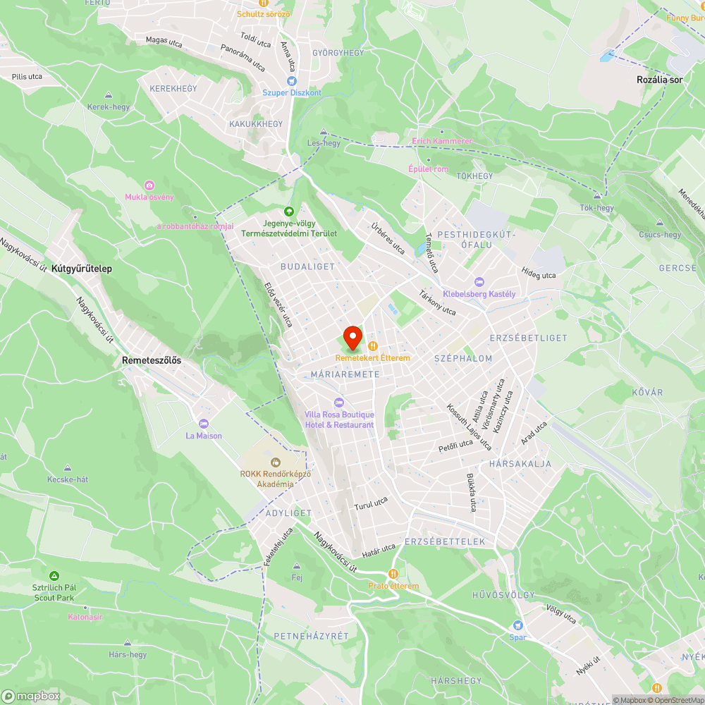 Lezáratlan aknafedő a játszótér mellett bejelentés helye