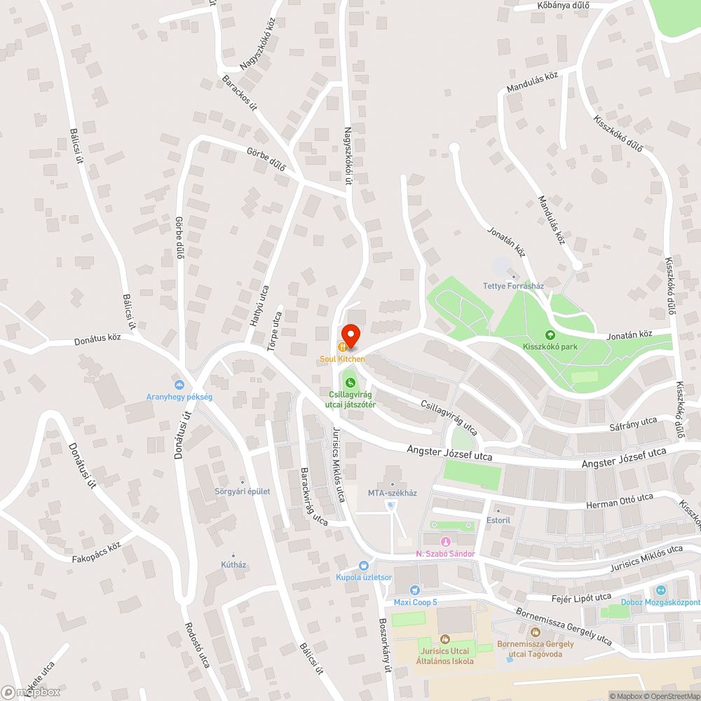 Kinyílt ajtó a lámpaoszlopon bejelentés helye