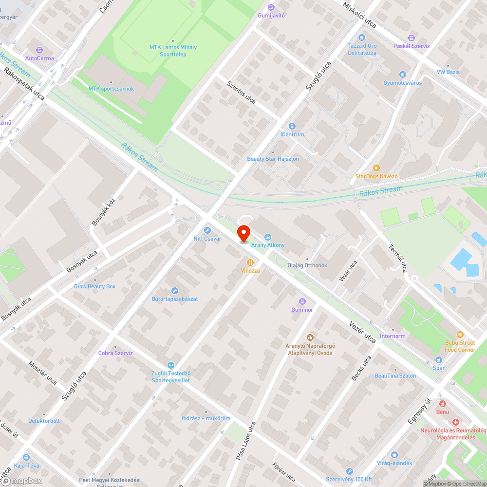 Rozsdás oszlopok az újakkal szemben bejelentés helye