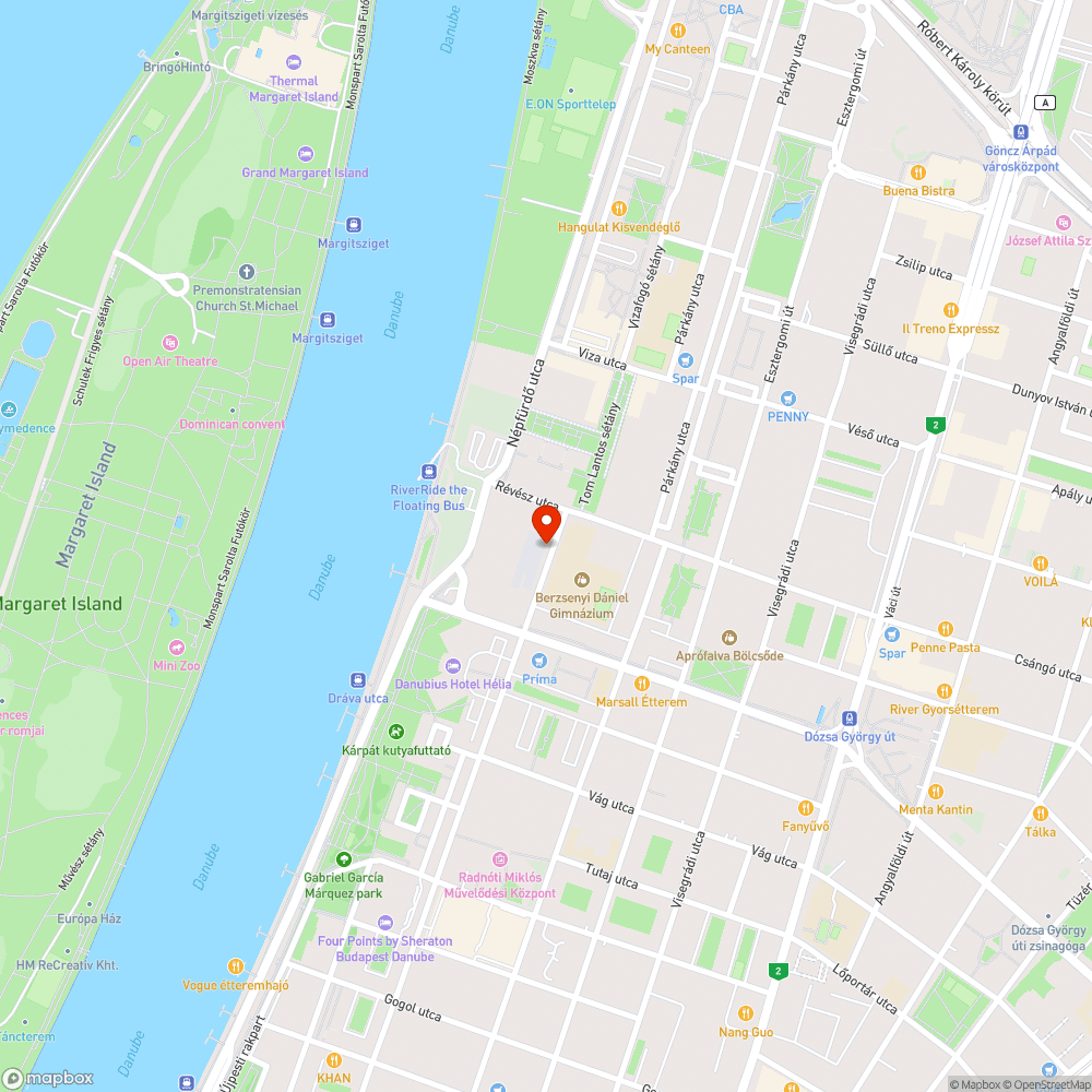 Egy kupac fáradt szék bejelentés helye