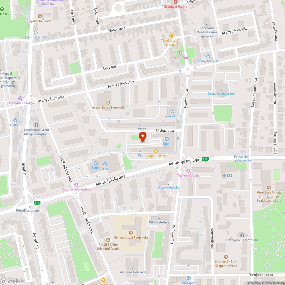 Nagy kátyúk a Szolgáltató ház mögött bejelentés helye