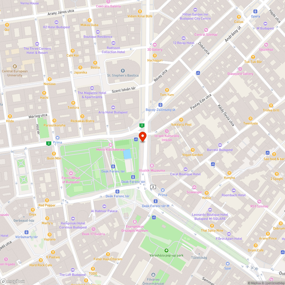 Belóg a zöld a kerékpársávba, leszűkít, akadályoz bejelentés helye