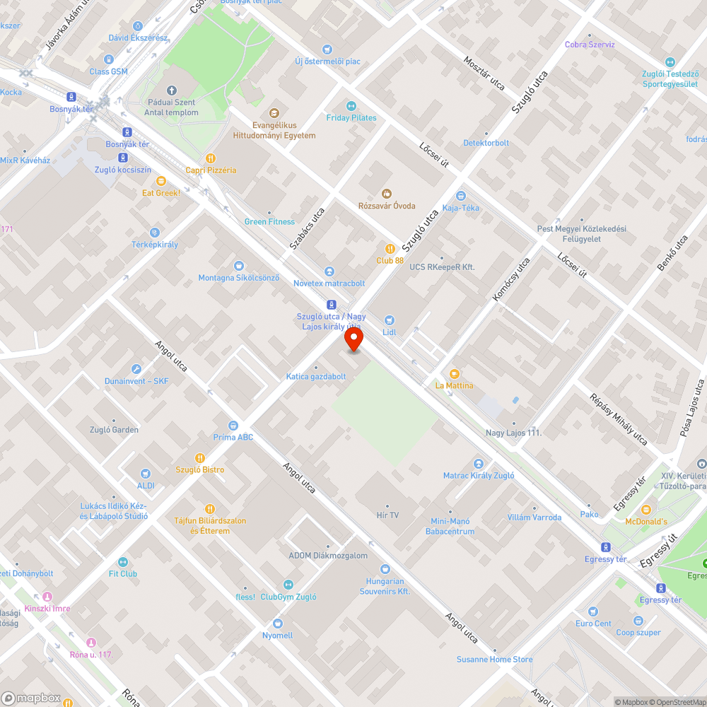 Közlekedésre alkalmatlan jármű a zöldterületen, félig járdán bejelentés helye