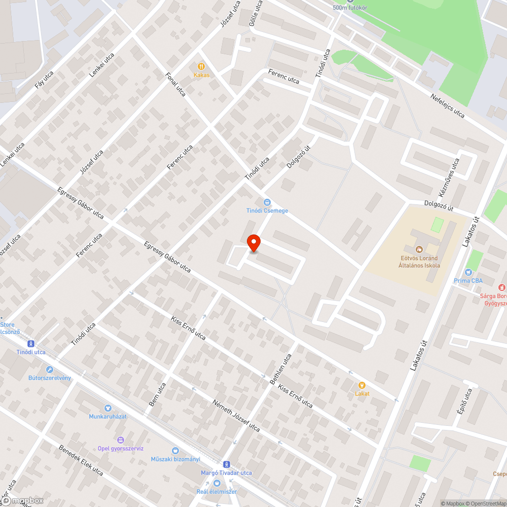 Rendszám és matrica nélküli jármű zöldfelületen bejelentés helye